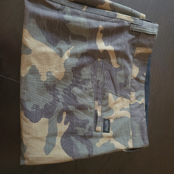 Mens Camo Comfort Strech Billabong Shorts - Picture 4 of 6